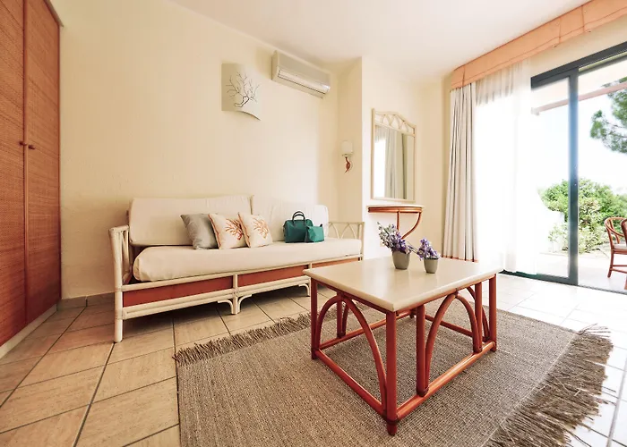 Voi Tanka Village 4*